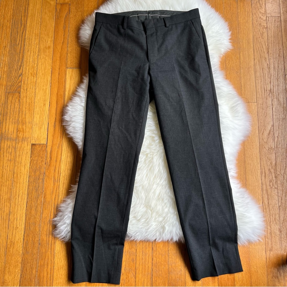 DNKY Modern-Fit Wool Stretch Suit Pants Charcoal / Dark Gray. Size 32 x 30